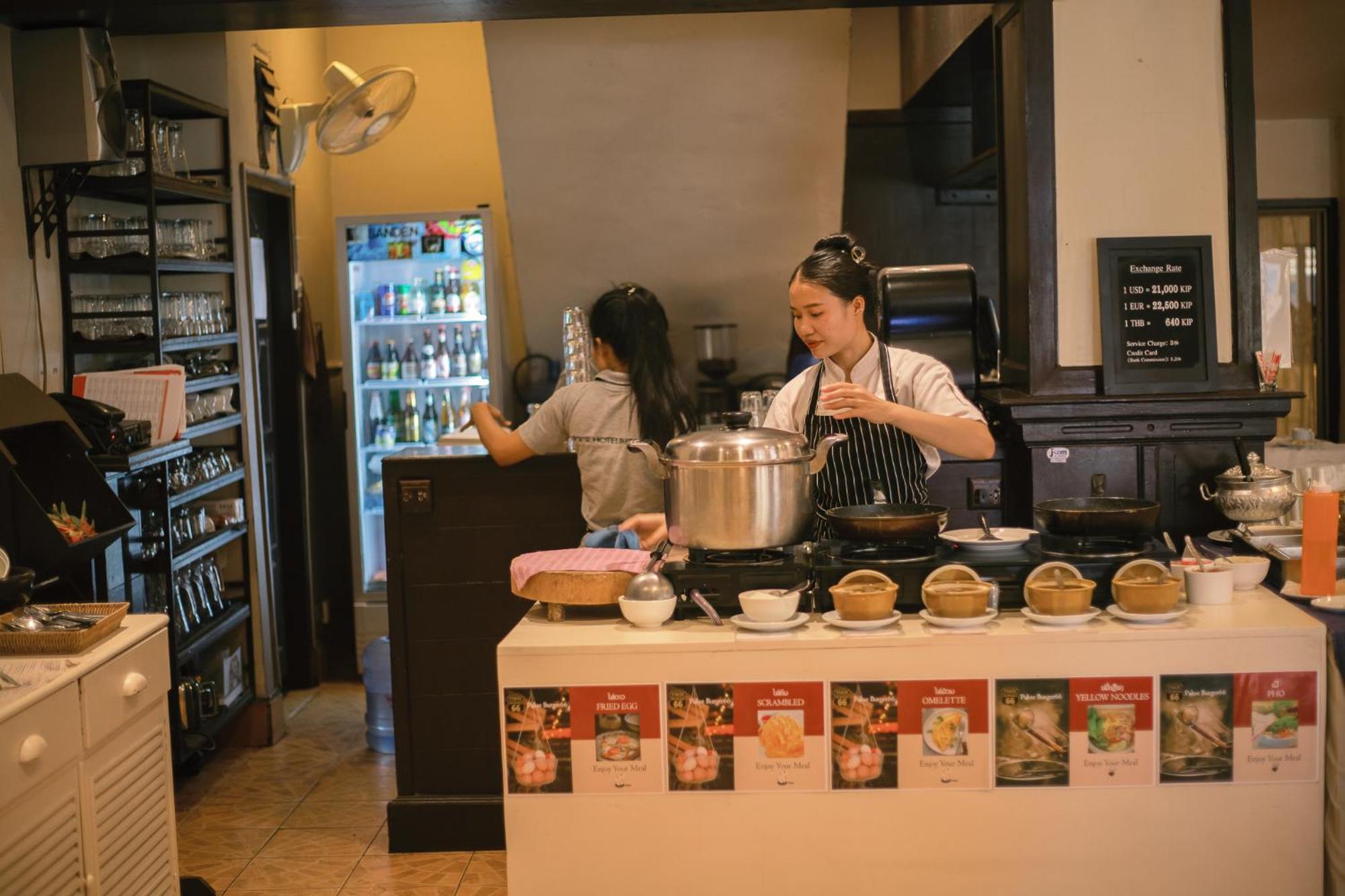 Pakse Hotel & Restaurant Kültér fotó