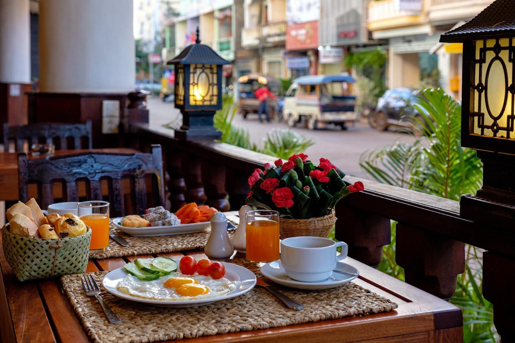 Pakse Hotel & Restaurant Kültér fotó