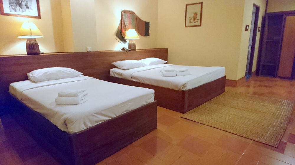 Pakse Hotel & Restaurant Kültér fotó